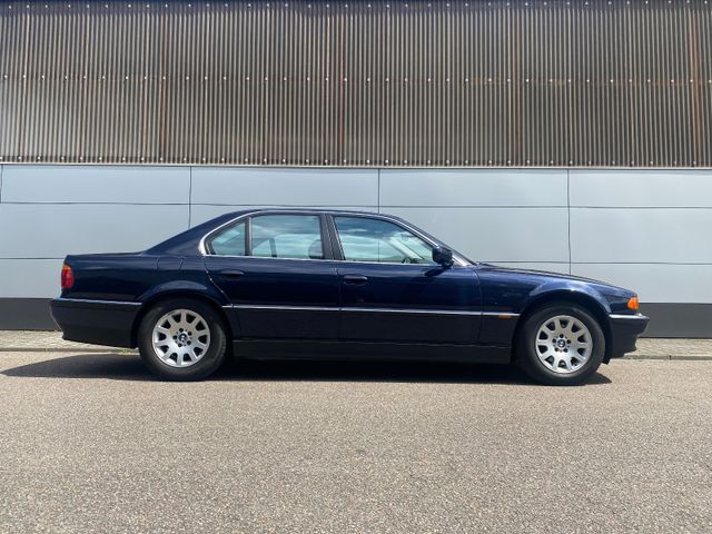 BMW 728i E38 Facelift 1HAND DoppelVerglasng Schalter