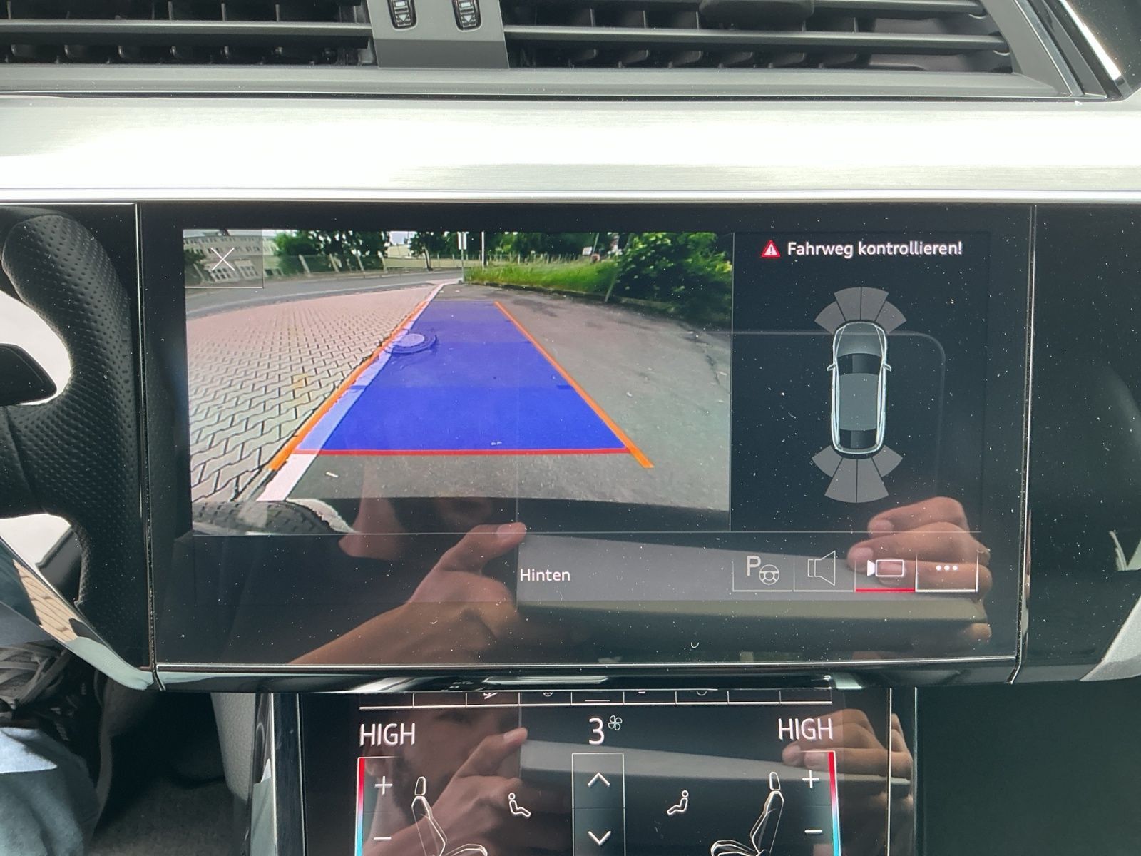 Audi e-tron - Bild 18