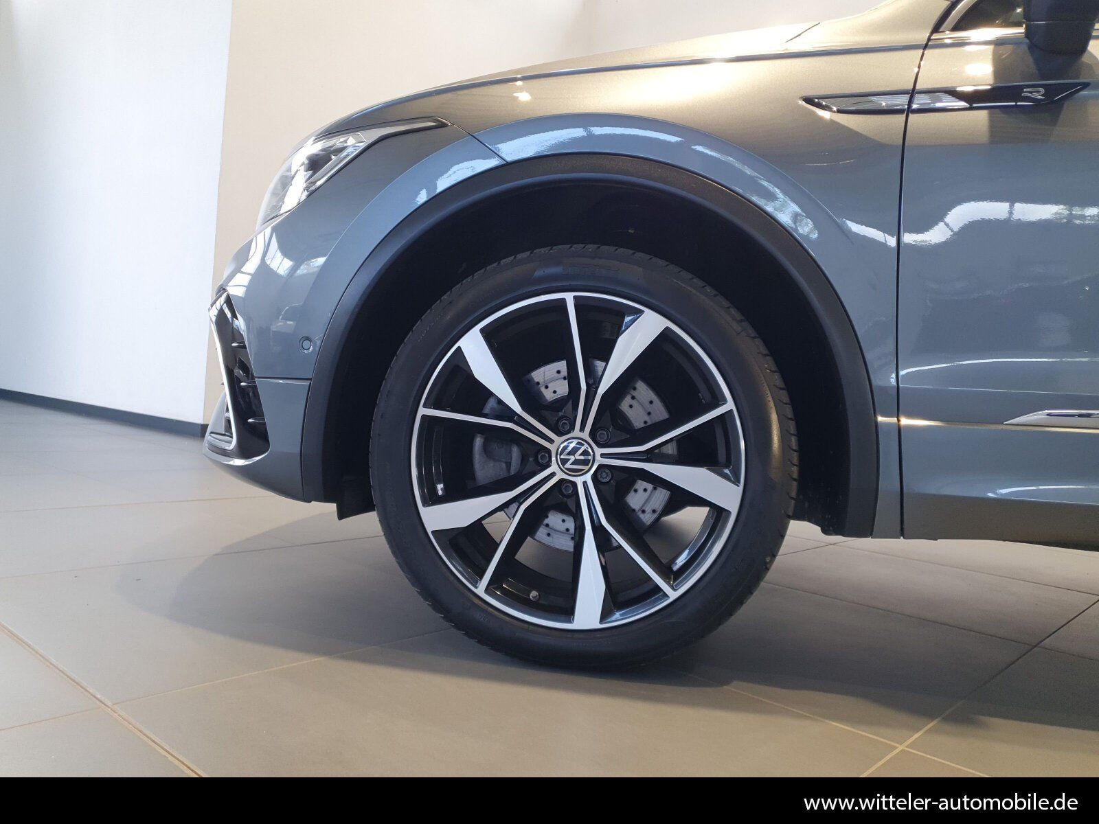 Volkswagen Tiguan Allspace R-Line 7-Sitze 4Motion AHK Sound foto 14