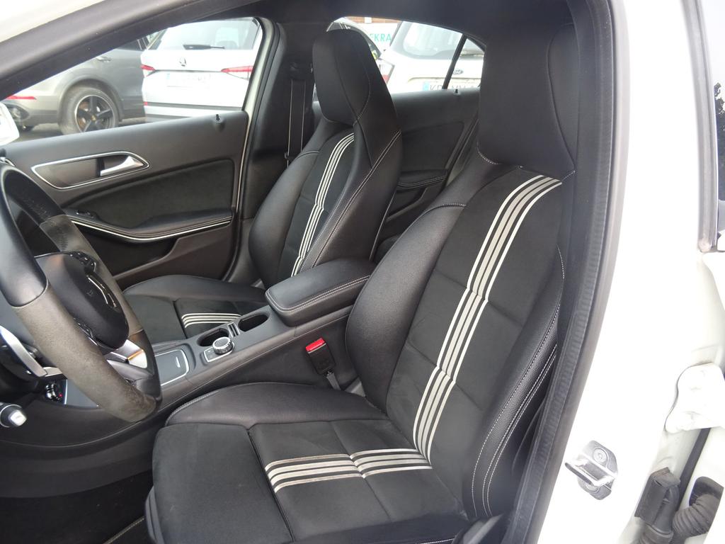Mercedes-Benz A 220
