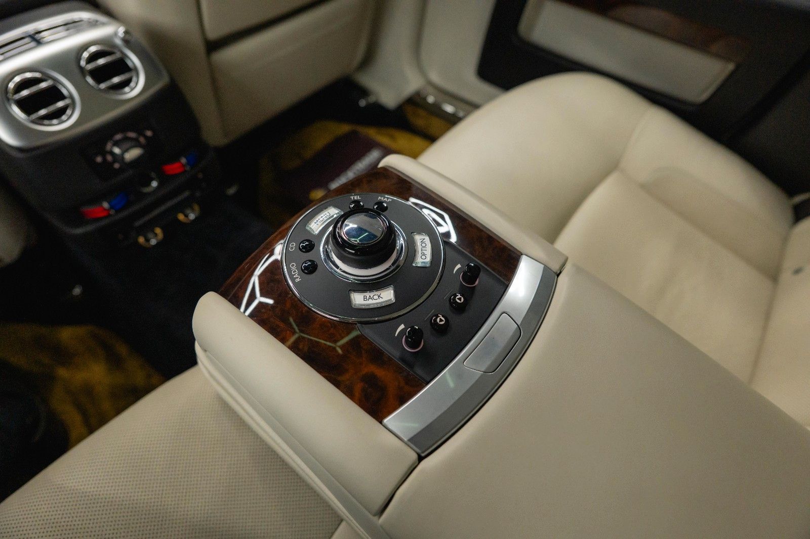 Fahrzeugabbildung Rolls-Royce Ghost V12 Full Service *Panorama*TV*360*HU*19%*