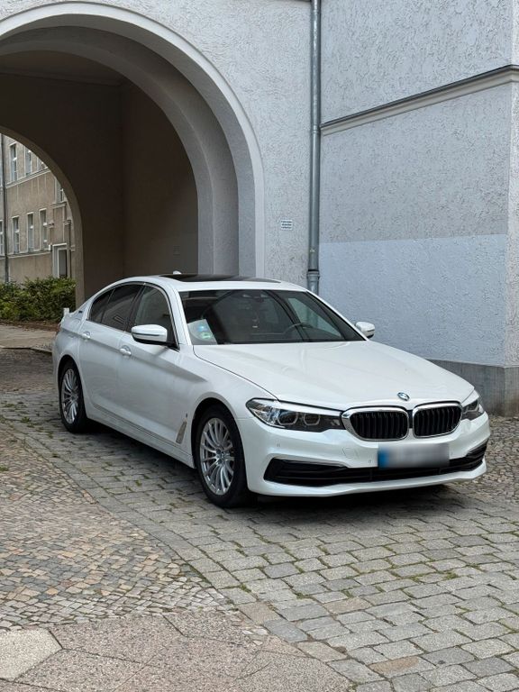 Image of BMW 530