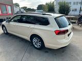 Volkswagen Passat Variant PANORAMADACH NAVI - mit Diesel-Antrieb: Taxi, Kombi