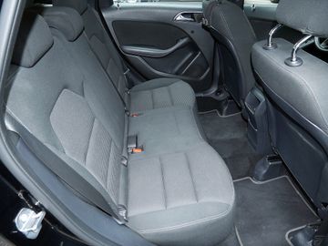 Mercedes B 200 - 9