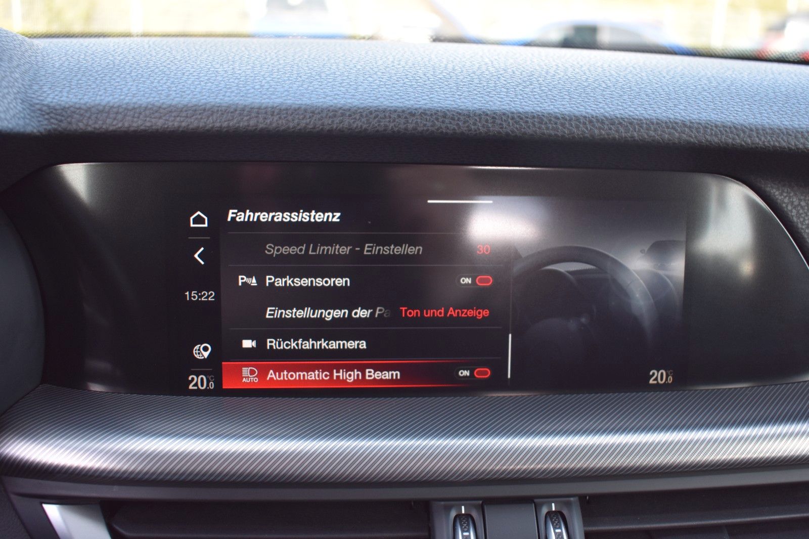 Fahrzeugabbildung Alfa Romeo Stelvio Super Q4 Keyless Go AHK