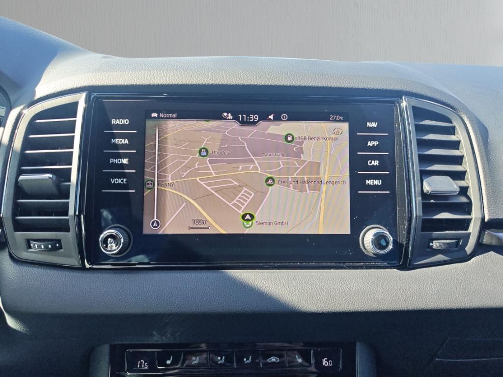 Skoda Karoq 1.5 TSI DSG Sportline AHK Navi elHeck RKam