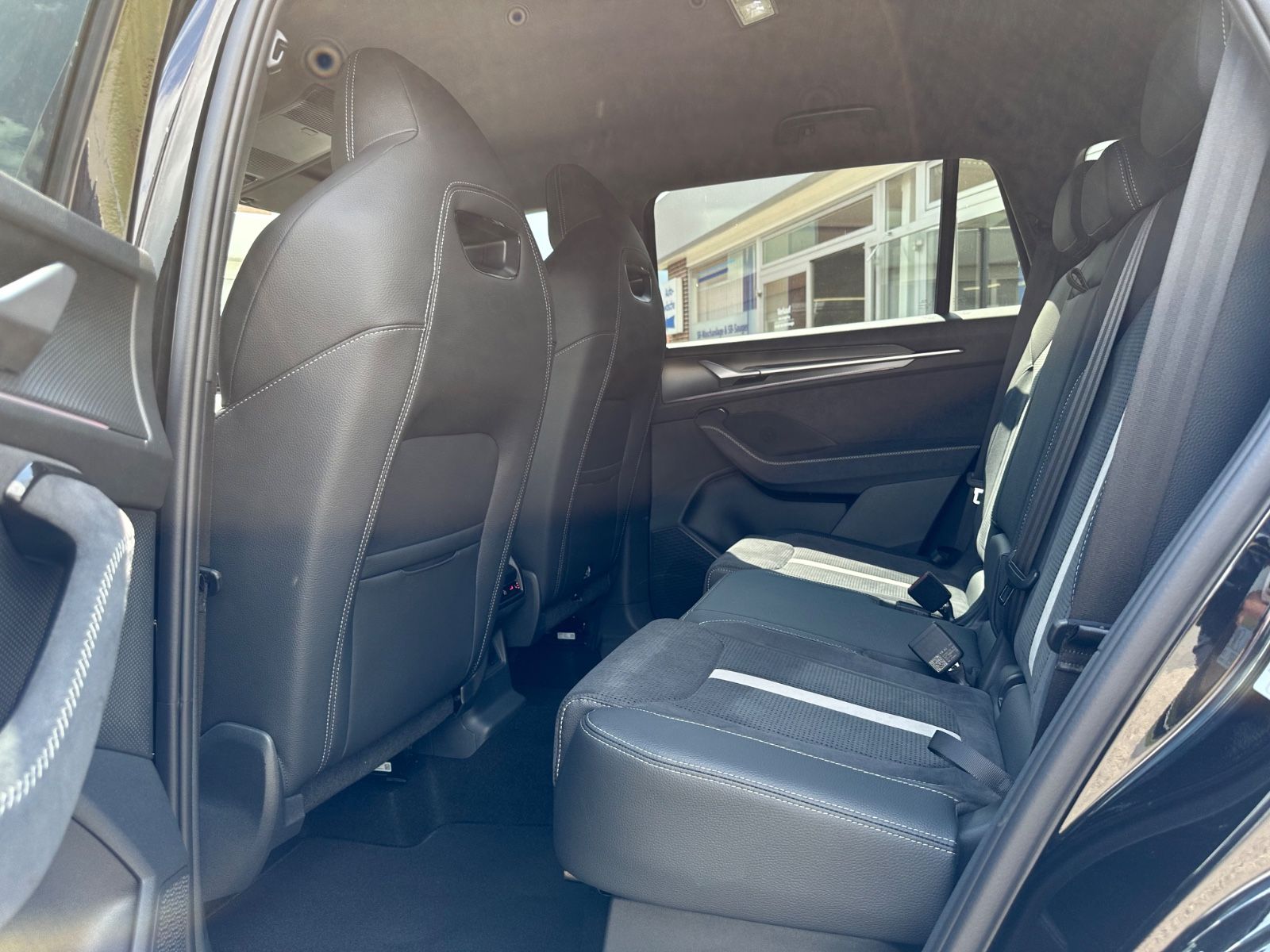 Fahrzeugabbildung SKODA Kodiaq 1.5 TSI Sportline DSG AHK/Matrix/Navi/ACC