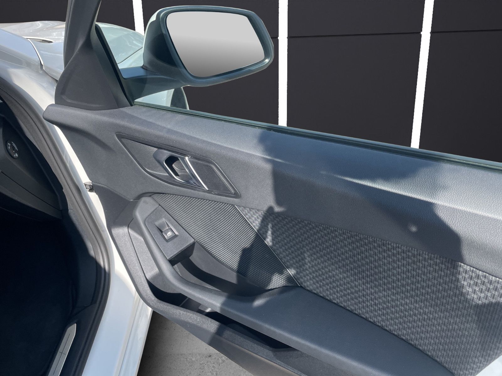 Fahrzeugabbildung BMW 118 i Advantage *SitzHZ*LED*CarPlay*DAB*USB*