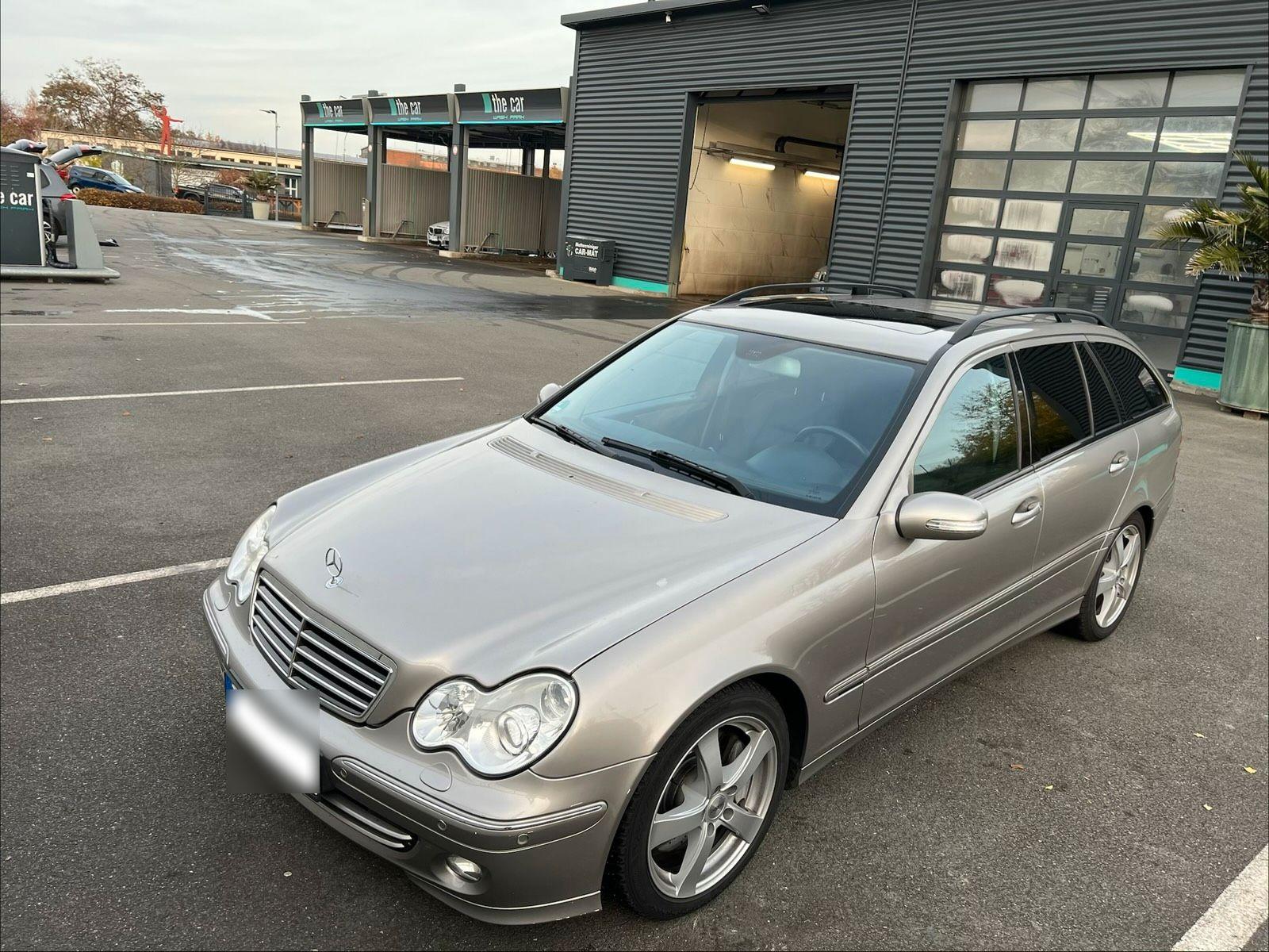 Mercedes-Benz C 230