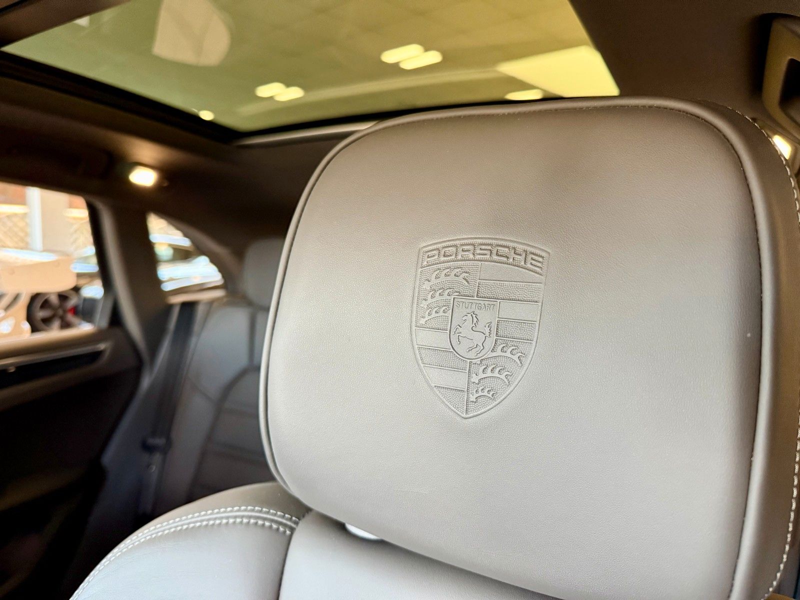 Fahrzeugabbildung Porsche Macan S Luftfederung/Sportabgas/Panorama/Keyless