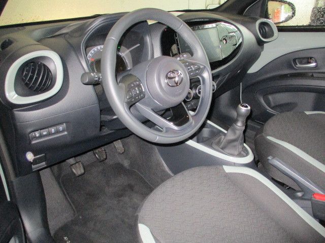 Fahrzeugabbildung Toyota Aygo X Team D