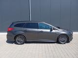 Ford Focus Turnier ST-Line*Automatik*AHK Abnehmbar* - Ford Focus: Auto