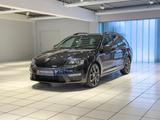 Skoda Octavia Combi RS+FRONTSCHEIBENHZG+TEMPOMAT+SHZ++