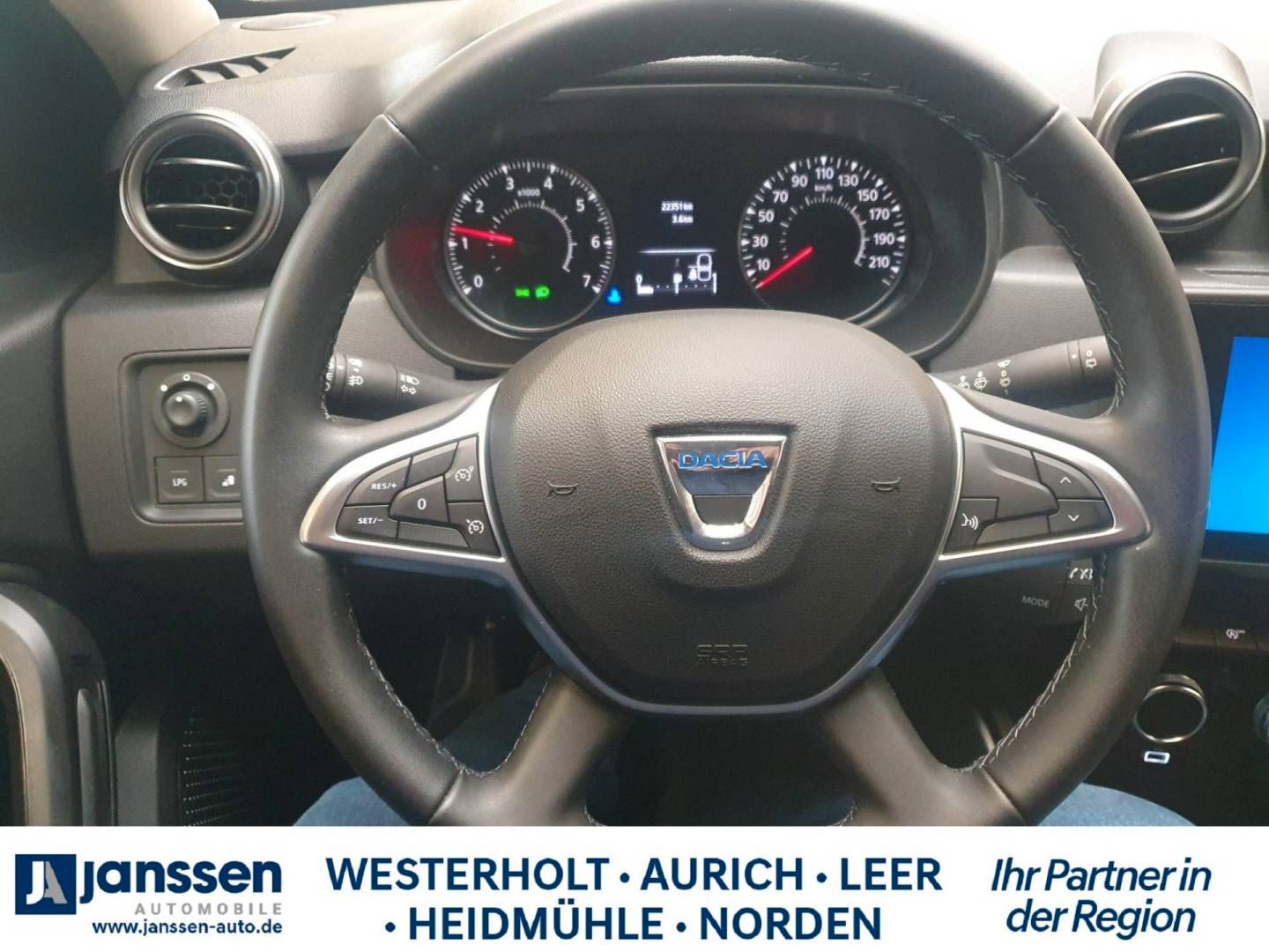 Fahrzeugabbildung Dacia DUSTER Prestige TCe 100 ECO-G 2WD