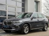 BMW X5 45e xDr*ACC*X-LINE*LASER*360°*HARMAN*KEY*HUD* - BMW X5 in Solingen