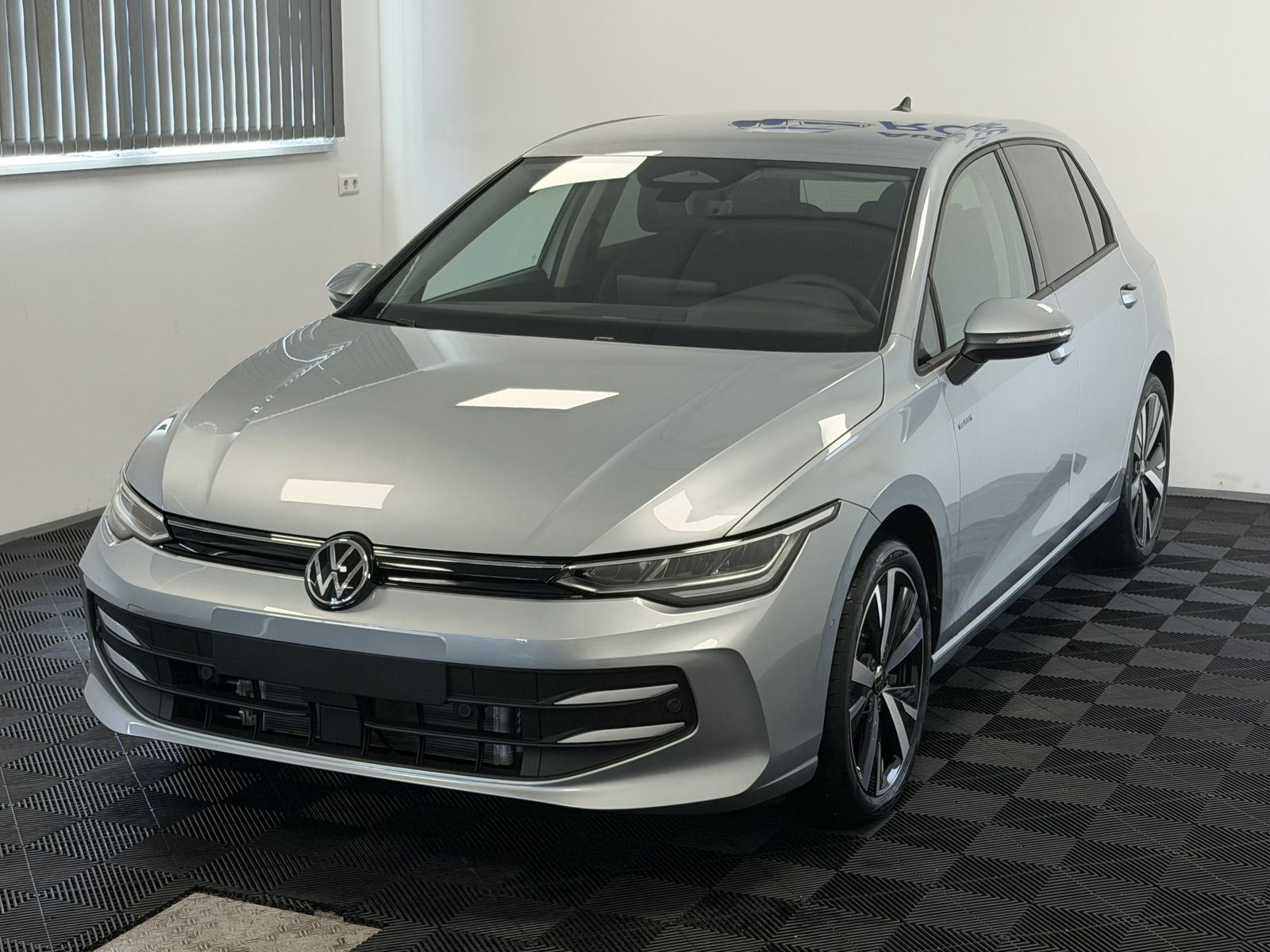 Volkswagen Golf 1.5 eTSI DSG Life 5J-Garantie ErgoActiv AHK imagem 2