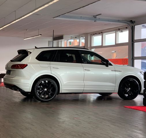 VW Touareg 3.0 TDI 330PS 750Nm R-Line Black Style
