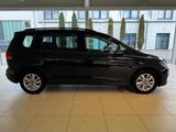 Volkswagen Touran Comfortline 7-Sitzer ACC Pano Navi Aut. - VW Touran Gebrauchtwagen in Bremen
