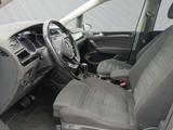 Volkswagen Touran Highline 2.0 TDI DSG 7-SITZER NAVI DWA LM - Volkswagen Touran mit Diesel-Antrieb: Standheizung