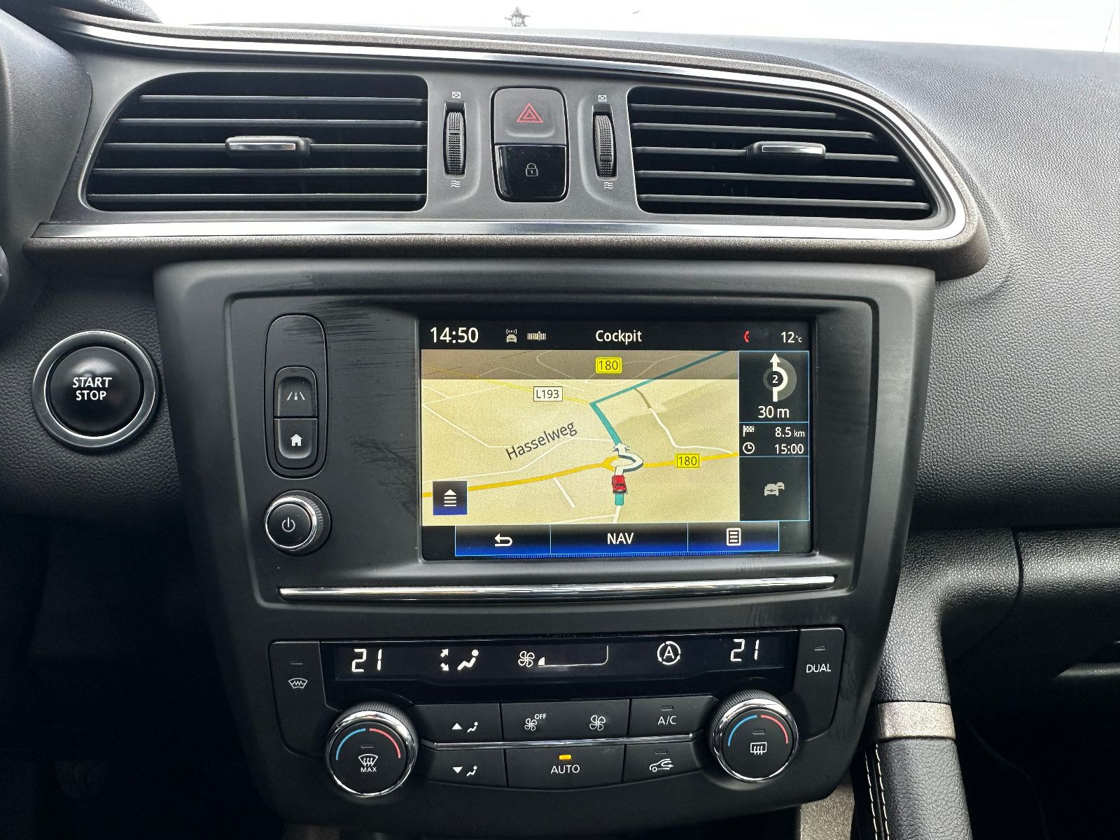 Fahrzeugabbildung Renault Kadjar Teilleder Navi