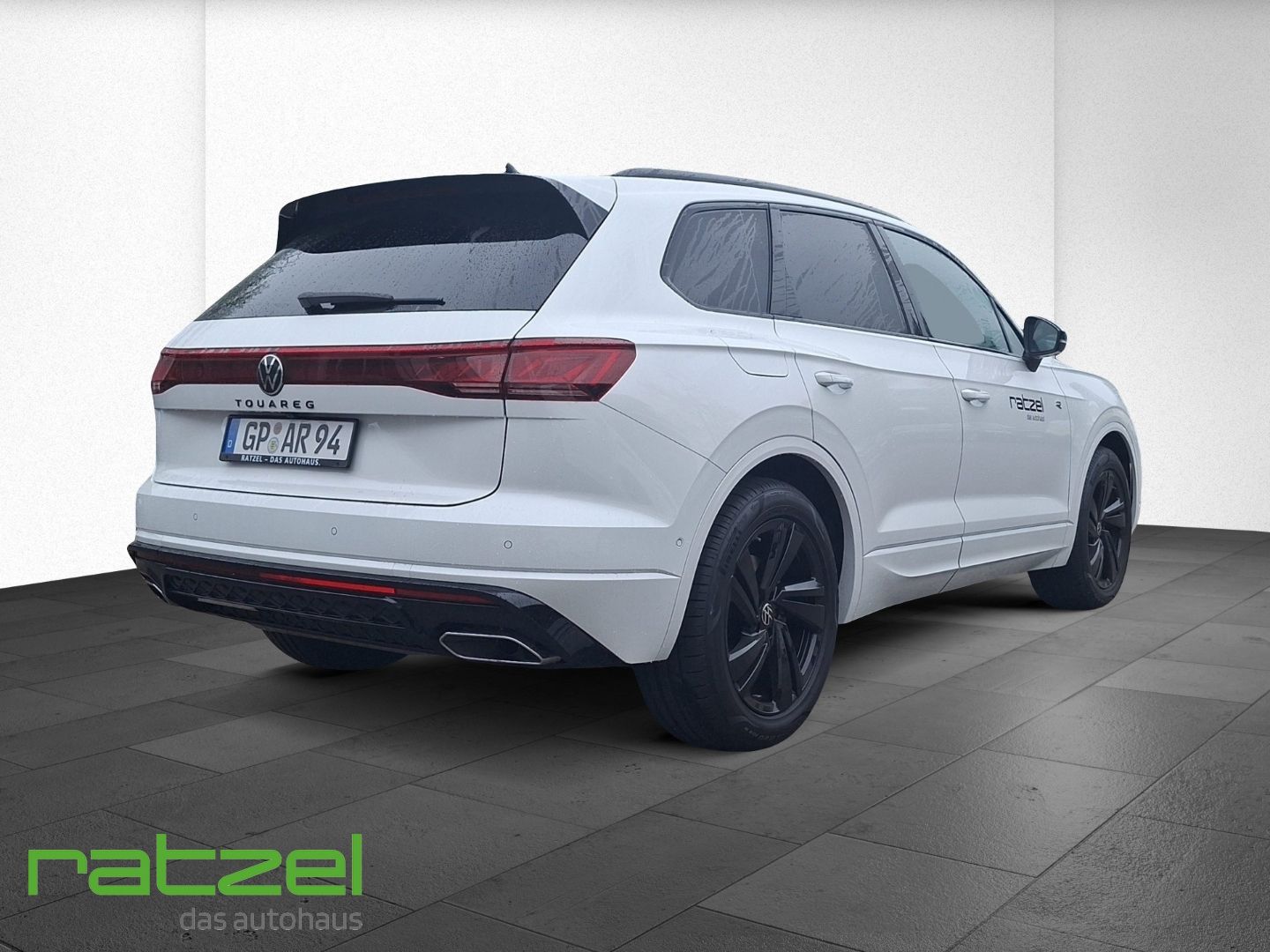 Fahrzeugabbildung Volkswagen Touareg R-Line 3.0 TDI AHK+IQ.Drive+NAVI+LED+PDC