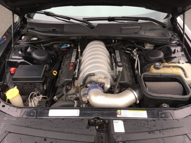 Fahrzeugabbildung Dodge Challenger 6.1 SRT-8 Neuwagenimport EU Navi SD