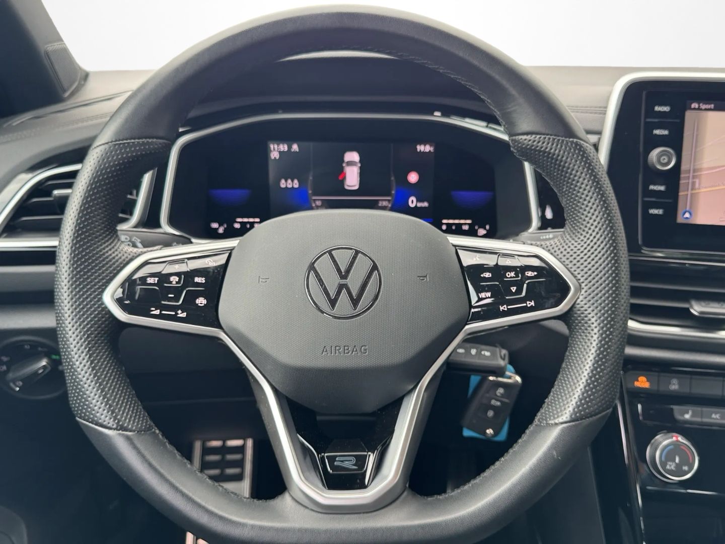 T-Roc 1.0 TSI R-LINE *LED+*NAVI*ACC*