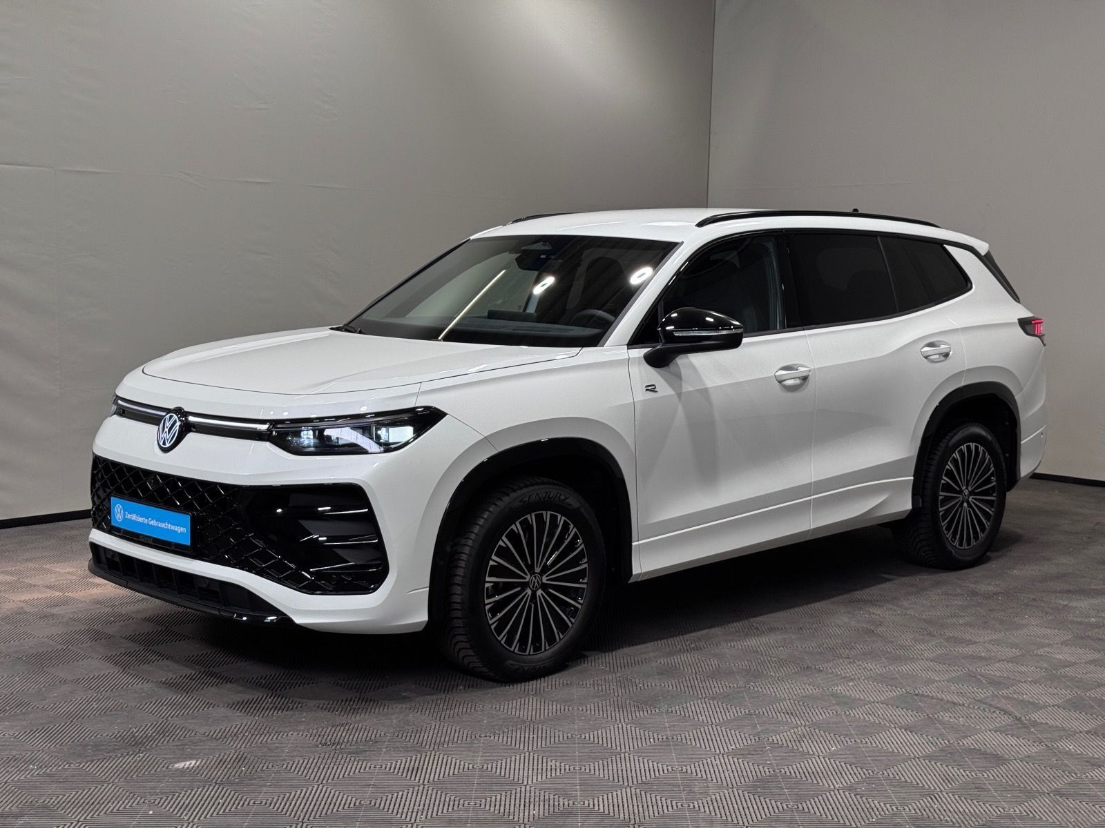 Volkswagen Tayron R-Line 2.0 TDI DSG AHK MATRIX ACC DCC foto 2