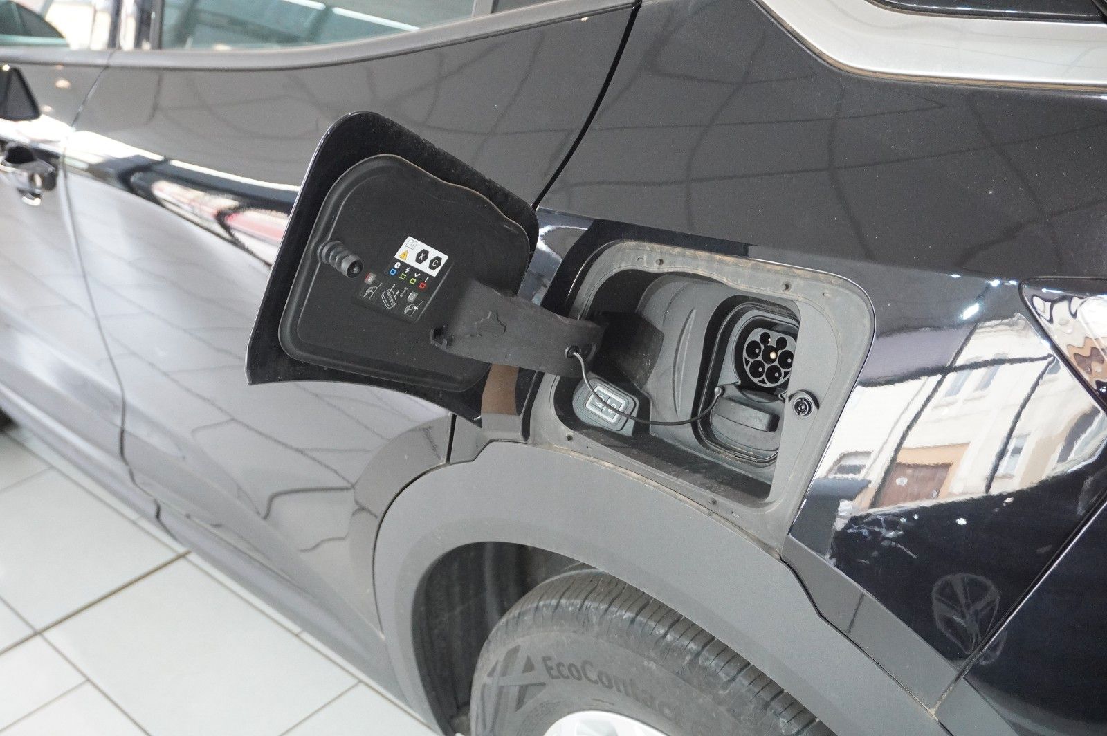 Fahrzeugabbildung Opel Mokka-e EDITION 1-PHASIG LED/SPORT/KAMERA/DAB+
