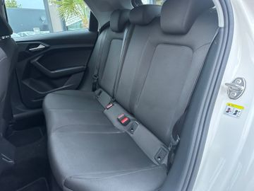 Audi A1 Sportback 25 TFSI DIGITAL CO APPLE CARPLAY – Bild 13