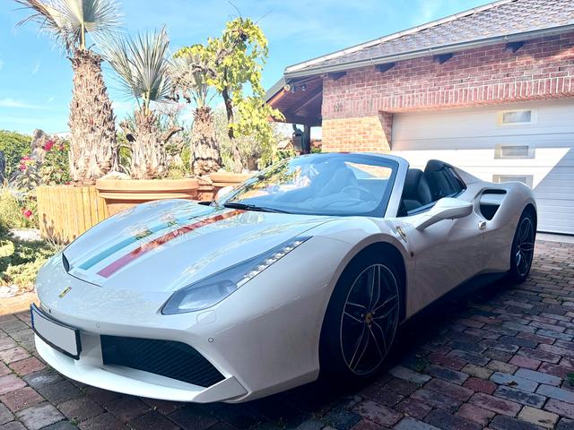 Ferrari 488 Spider Spider - Super condition, 14 500 km