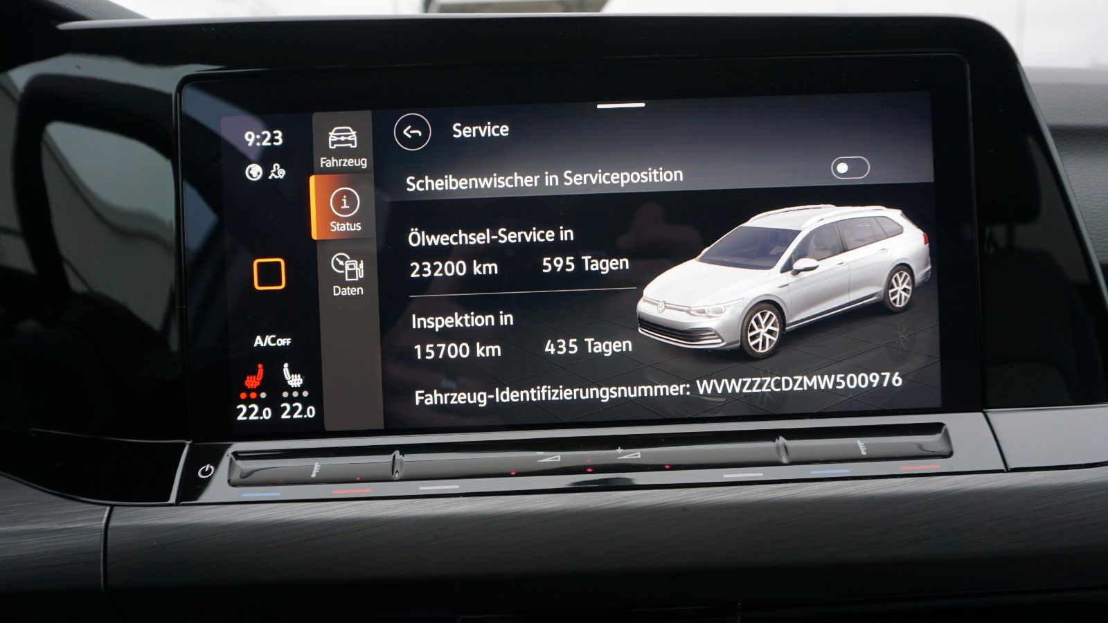 Fahrzeugabbildung Volkswagen Golf VIII Variant Style, Navi,LED,HUD,Kamera +WR