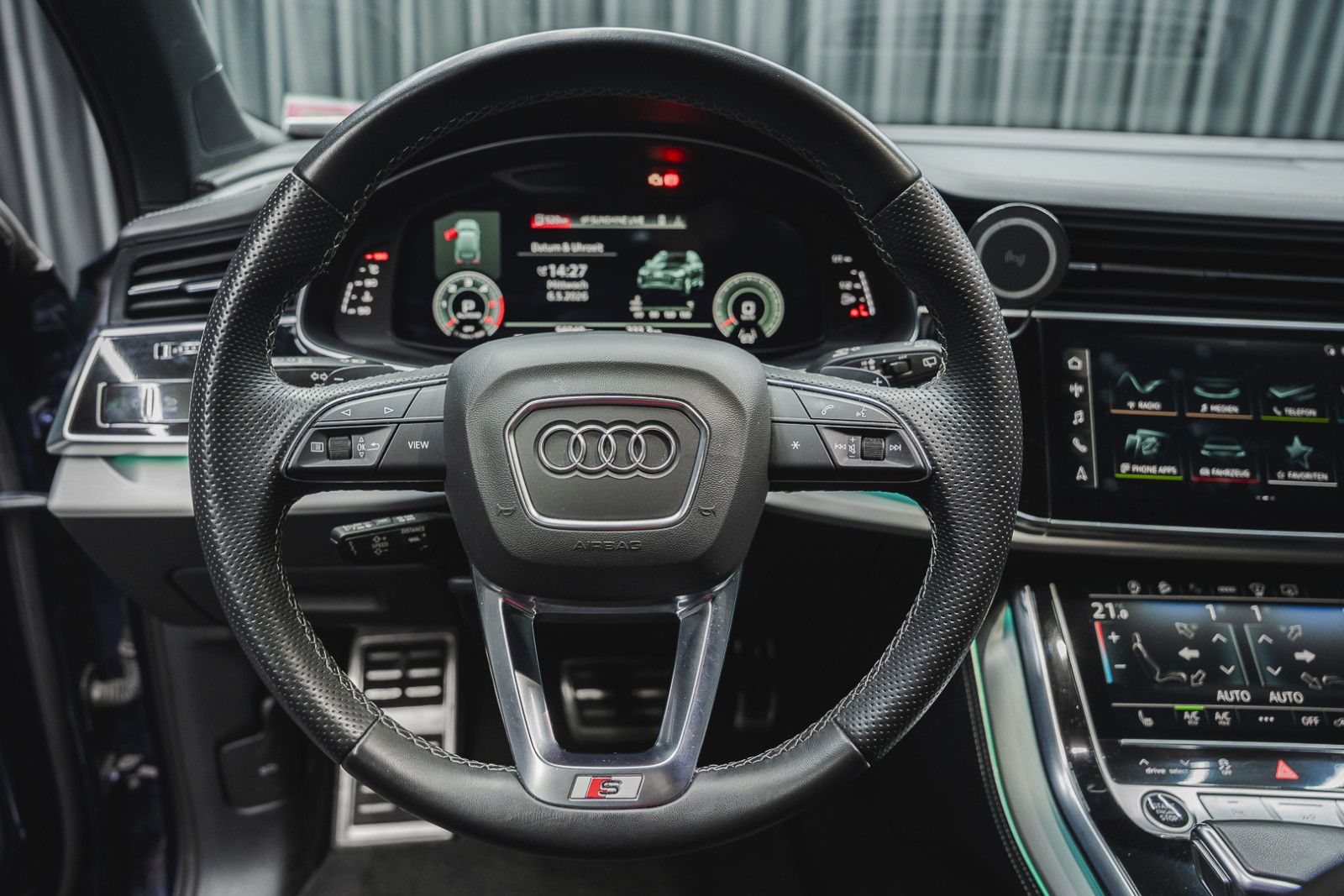 Fahrzeugabbildung Audi Q7 45 TDI quattro S line*Matrix*B&O*HUD*7-Sitz