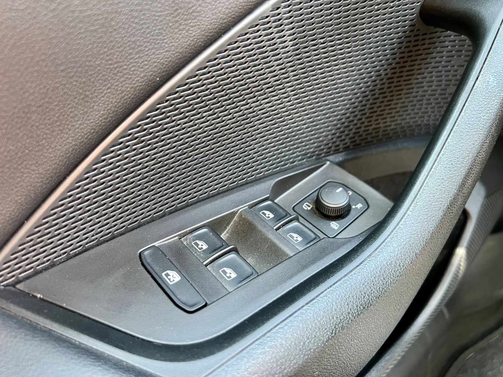 SKODA Octavia Combi Ambition AHK AAC SHZ NAVI CARPLAY