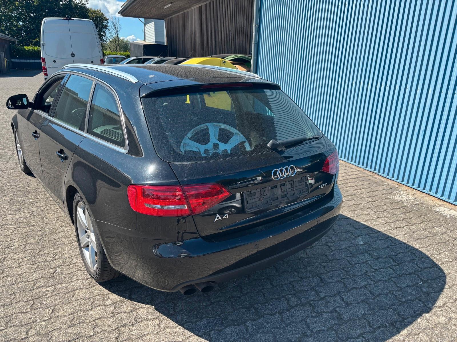 Audi A4 2009 — photo 6