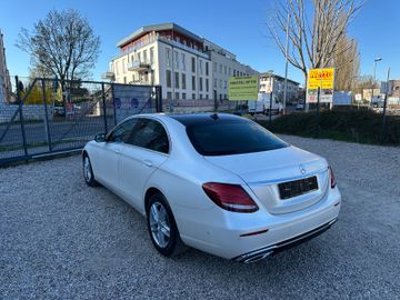 Mercedes E 220 - 6
