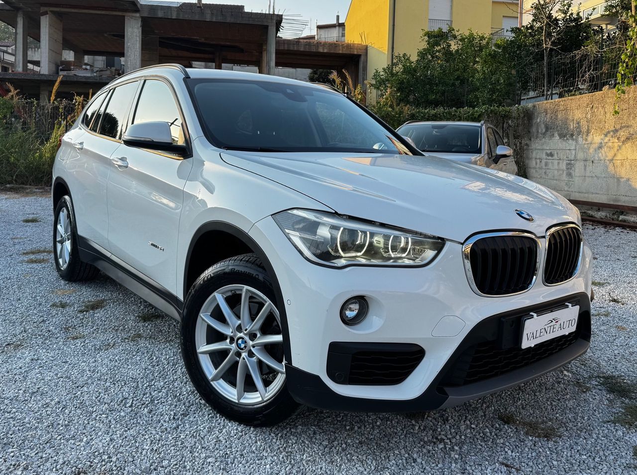 BMW X1 - 1