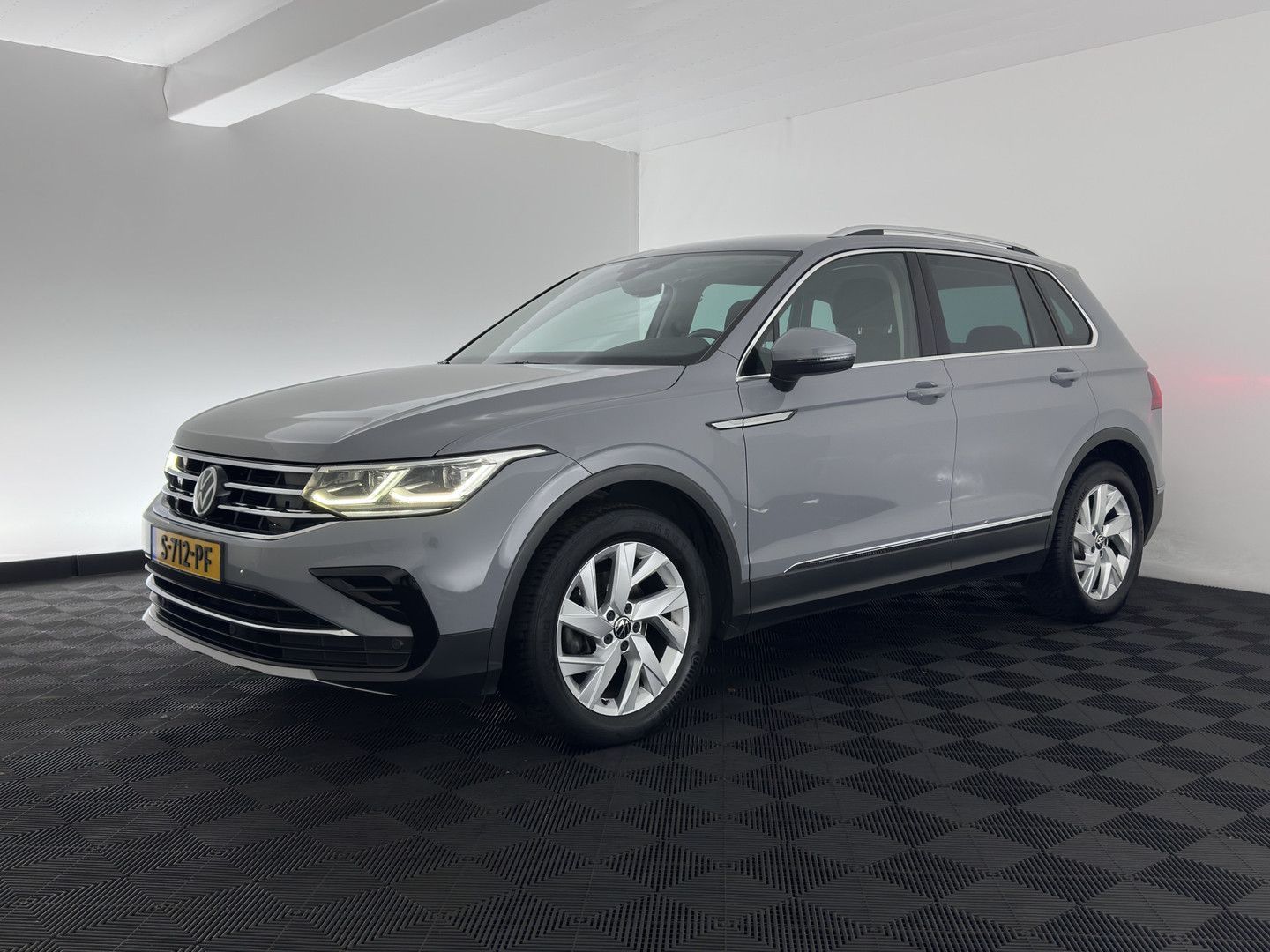 Volkswagen Tiguan 2.0 TDI Business+ (INCL.BTW) Aut. *FULL-L imagem 3