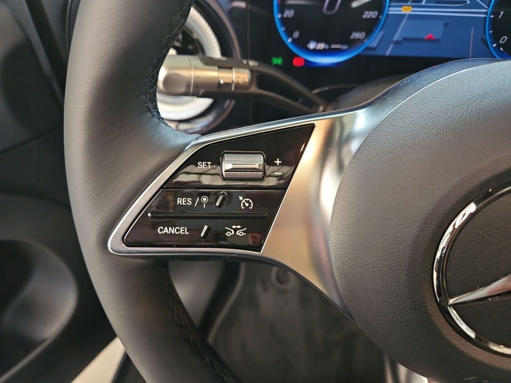 Fahrzeugabbildung Mercedes-Benz GLB 200 NIGHT MULTI AHK 360GRAD MASSAGE WINTER