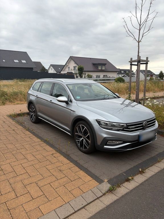 Image of Volkswagen Passat Alltrack