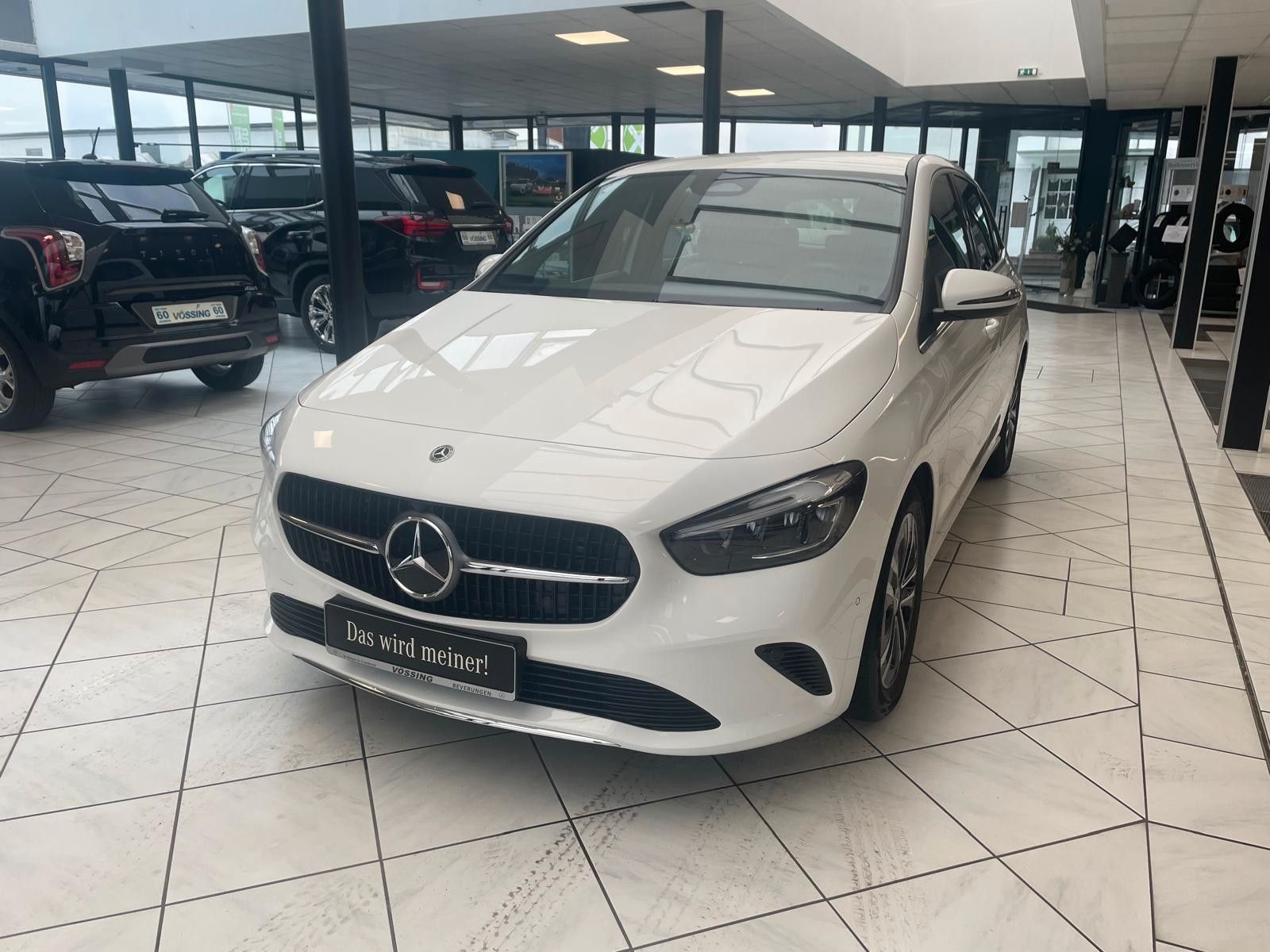 MERCEDES-BENZ B 180 Progressive Line Advanced *AHK