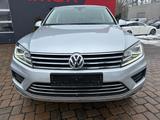 Volkswagen Touareg V6 TD 4Motion 262 PS Leder AHK - : Vollleder, Standheizung, Geländewagen