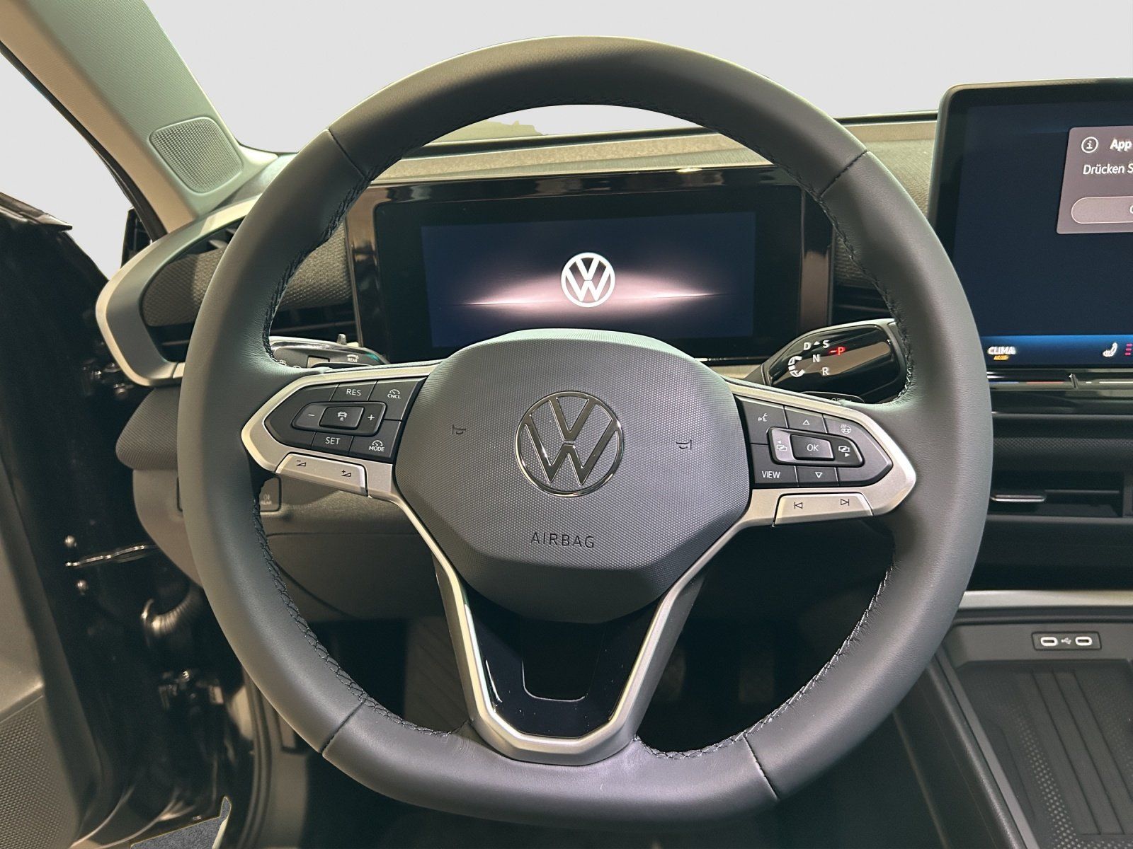 Volkswagen T-Roc - Bild 12