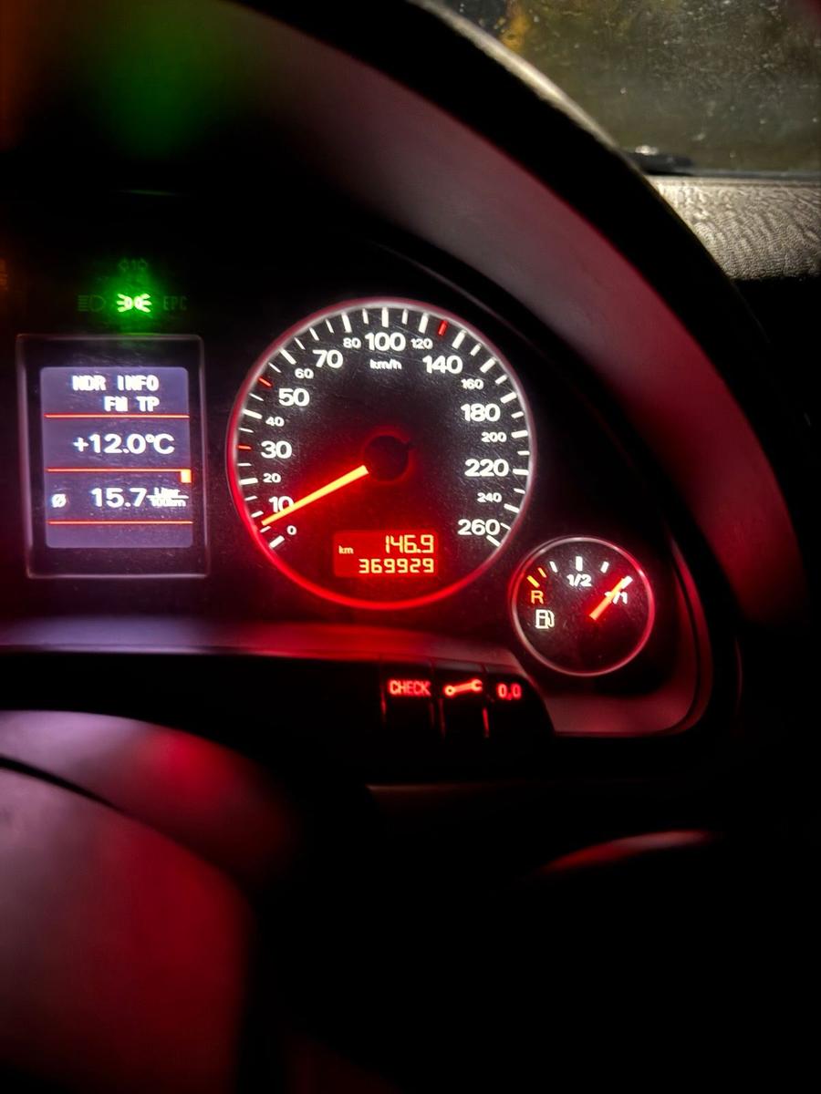 Audi A4 2005 — photo 6