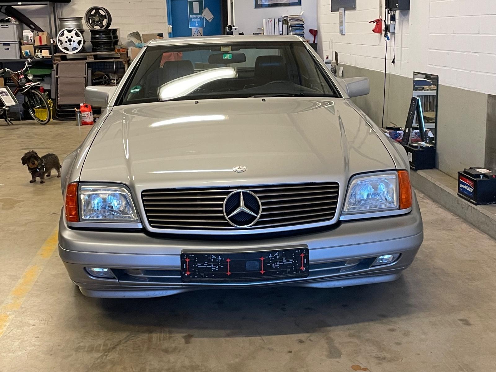 Mercedes-Benz SL 300 24  2 . Hand Scheckheft