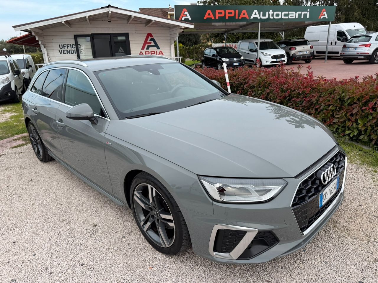 Audi A4 Avant 30 TDI 136 CV S-tronic S-line edit