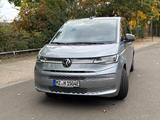 Volkswagen T7 Multivan 1,4 eHybrid OPF DSG Energetic En... - silberne Volkswagen T7 Multivan