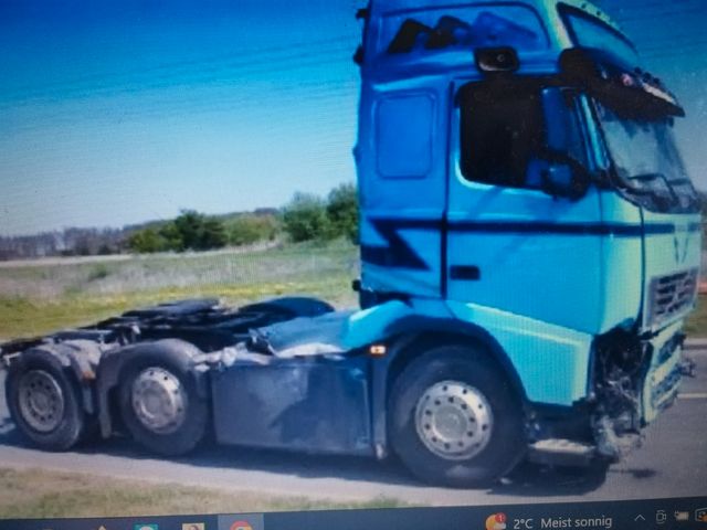 Volvo FH 12/460 6x2 Unfall