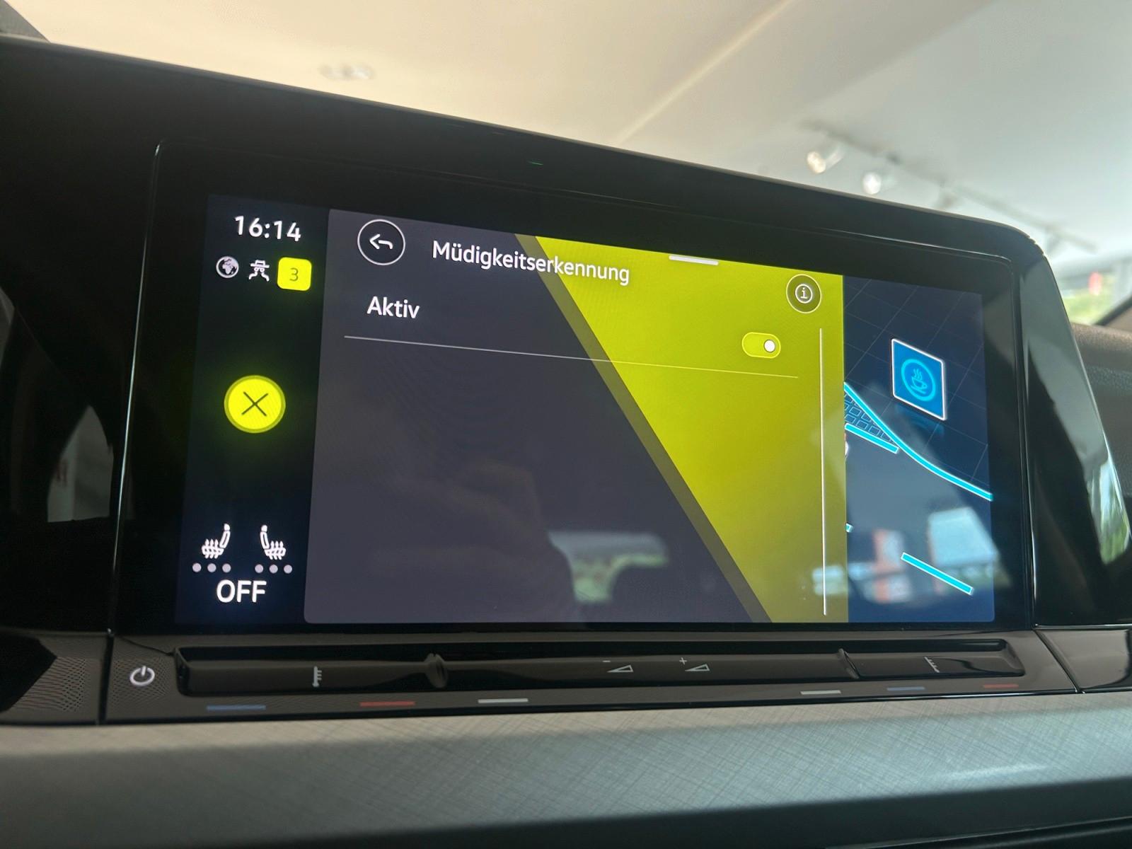Volkswagen Golf VIII Lim. 1.0 Life SHZ ACC APP LED VIRTUAL, миниатюра 25