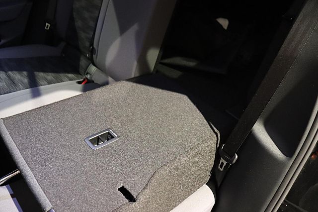 ID.4 Pure 125kW IQ.LIGHT Wärmepumpe Anschlussgar